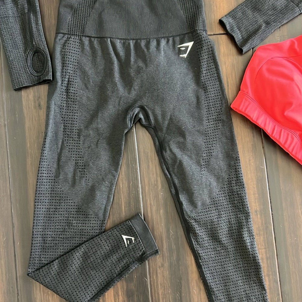 Gymshark Bundle - Picture 6 of 9